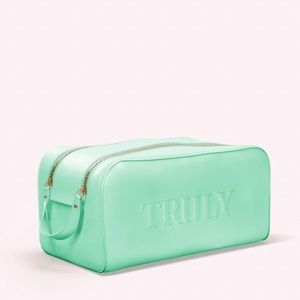 Truly beauty signature vanity case
